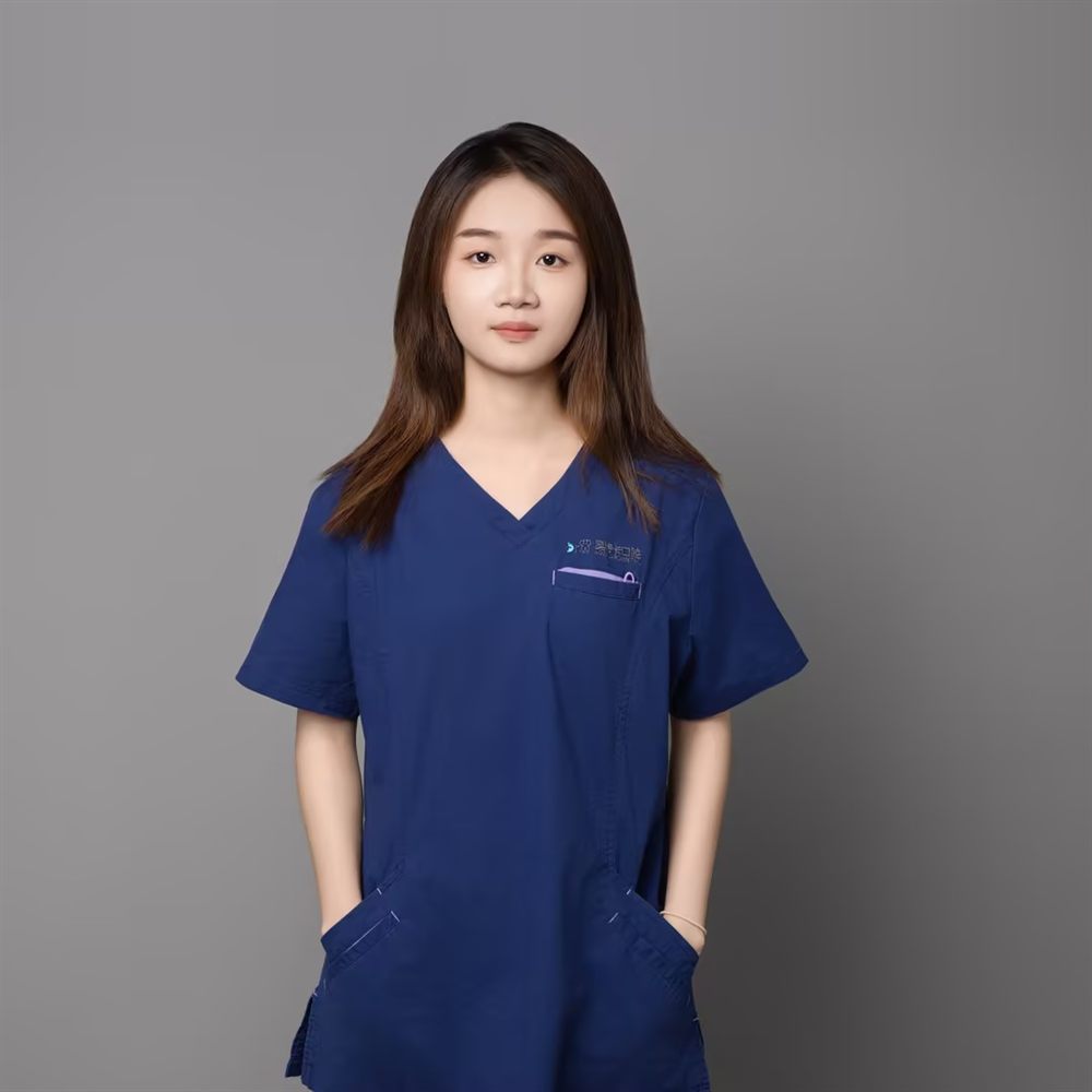 李婷 口腔医师 牙体牙髓